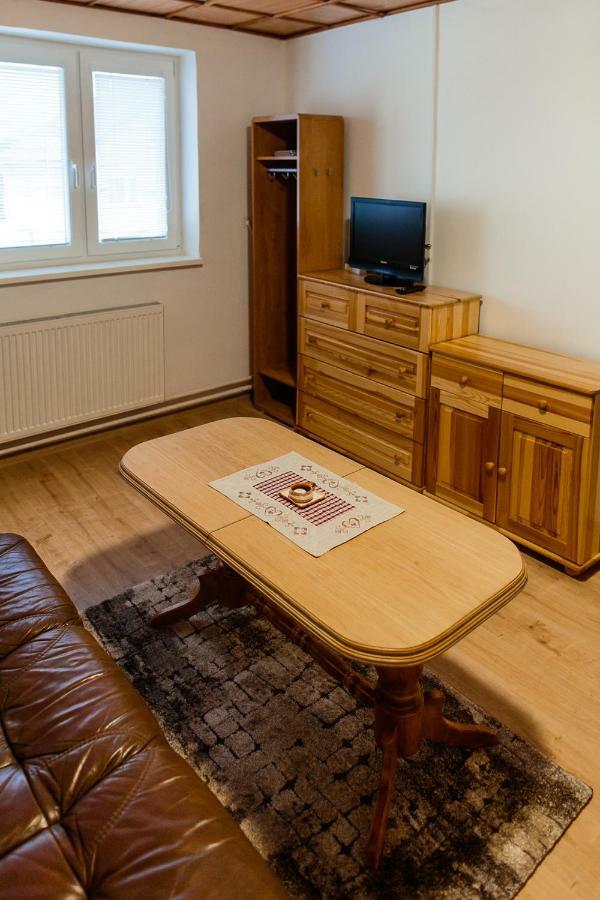 זוברץ Apartmany Hrady מראה חיצוני תמונה