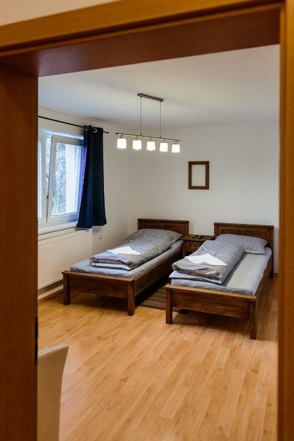 זוברץ Apartmany Hrady מראה חיצוני תמונה