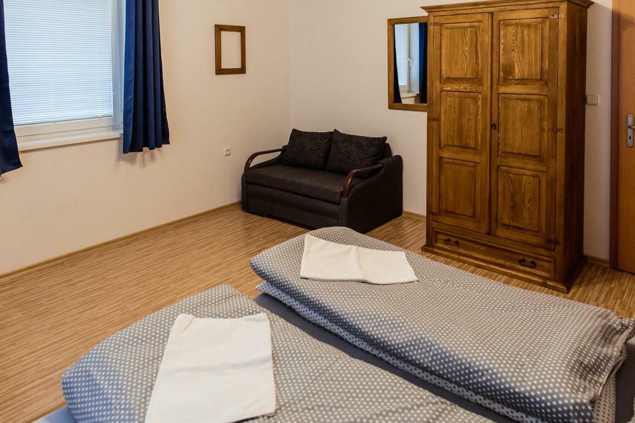 זוברץ Apartmany Hrady מראה חיצוני תמונה